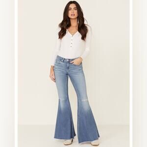 Shyanne Women's Mr Super Flare Destructed Knee Frayed Hem Jeans  -  Size:  30